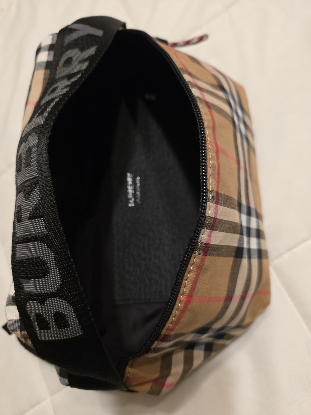 VIP Only Bought From Italy Never Been Used.Burberry Beige Nova Check Belt Bag - Picture 5 of 13
